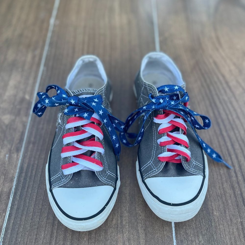 CONVERSE ONE STAR Grey Sneakers  Size 6